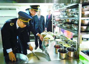 七 管 齊下治理食品安全一 網 打盡黑工廠黑窩點